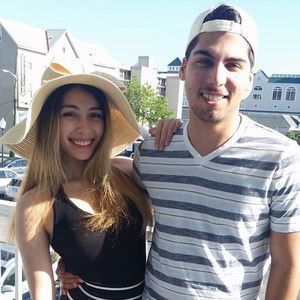 Meet your Posher, Elyse